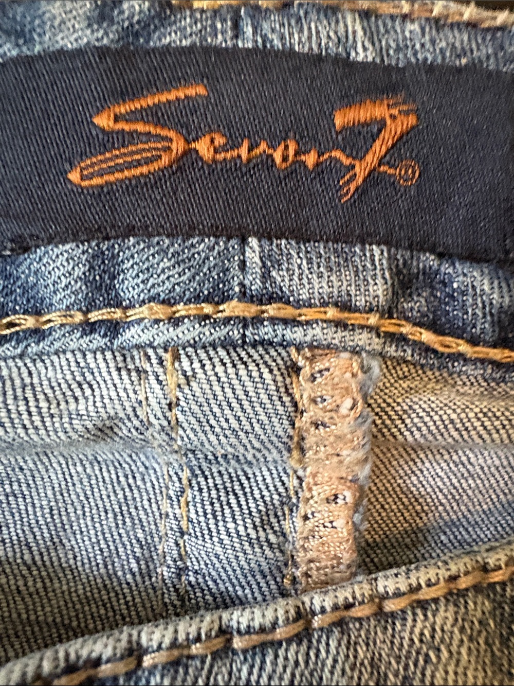 Seven7 Faded Light Blue Capri Jeans - Picture 2 of 8